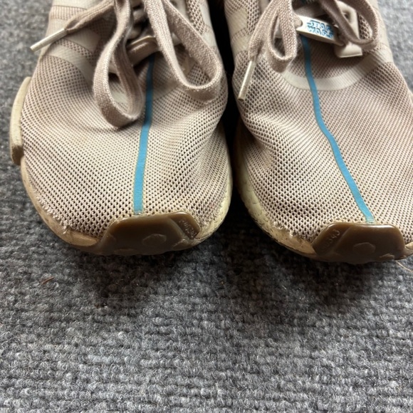 ADIDAS Women’s Originals Nmd R1 Star Wars Rey Runner Sneaker size: 9 - Picture 14 of 16